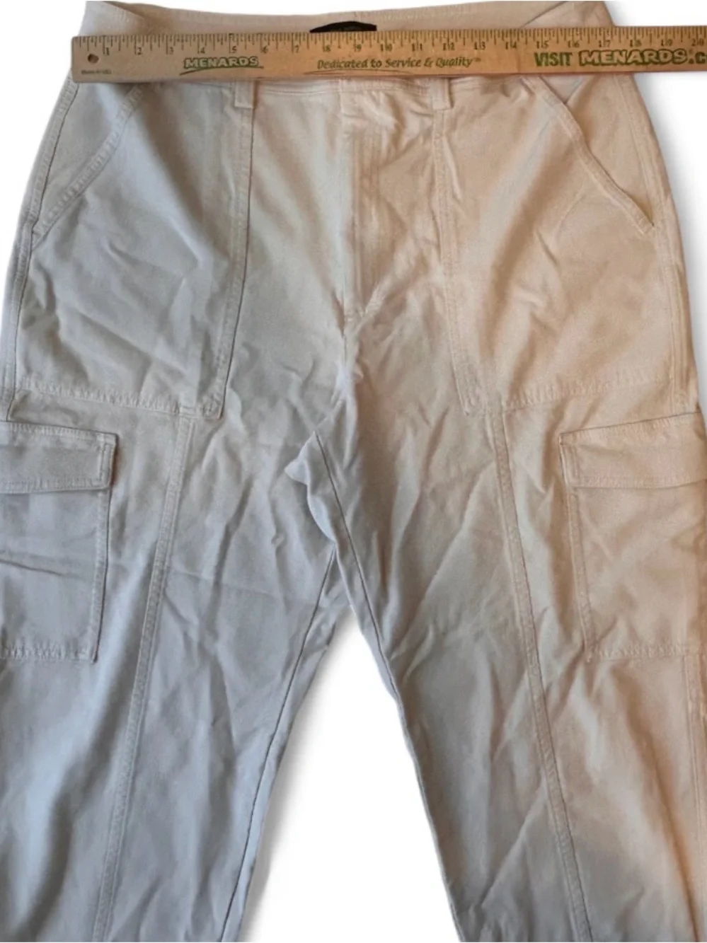 Banana Republic Light Beige Cargo Capri Pants 14-XL